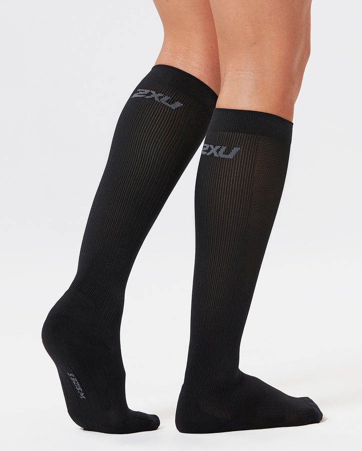 2XU Performance Womens Run Compression Socks Wildfire Sports & Trek